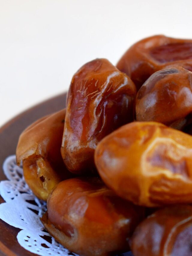 महिलाओं के लिए जरूरी हैं रोज दो खजूर खाना